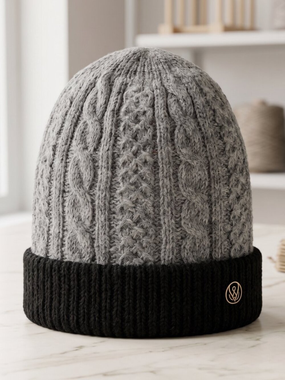 Hand-Knitted Reversible Wool Chullo Hat – Warm Winter Style from Cusco
